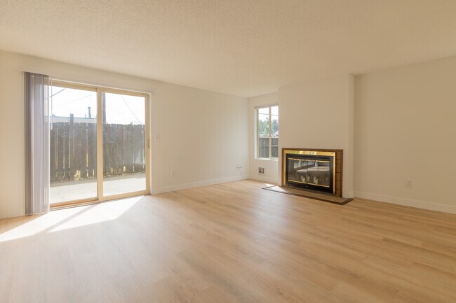 Foto del edificio - 914 66th Pl SE