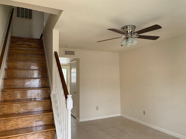 Building Photo - 12910 Ashford Point Dr