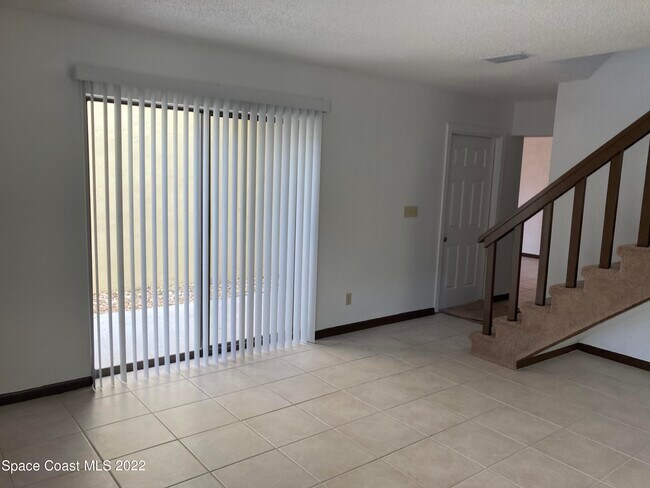 Building Photo - 119 Coral Way E