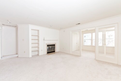 Primary Photo - 3303 Sir Thomas Dr