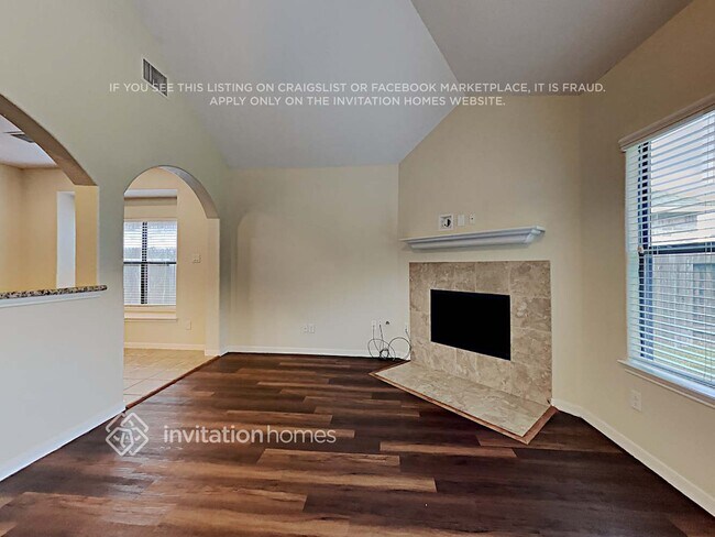 Foto del edificio - 18416 Sunrise Oaks Ct