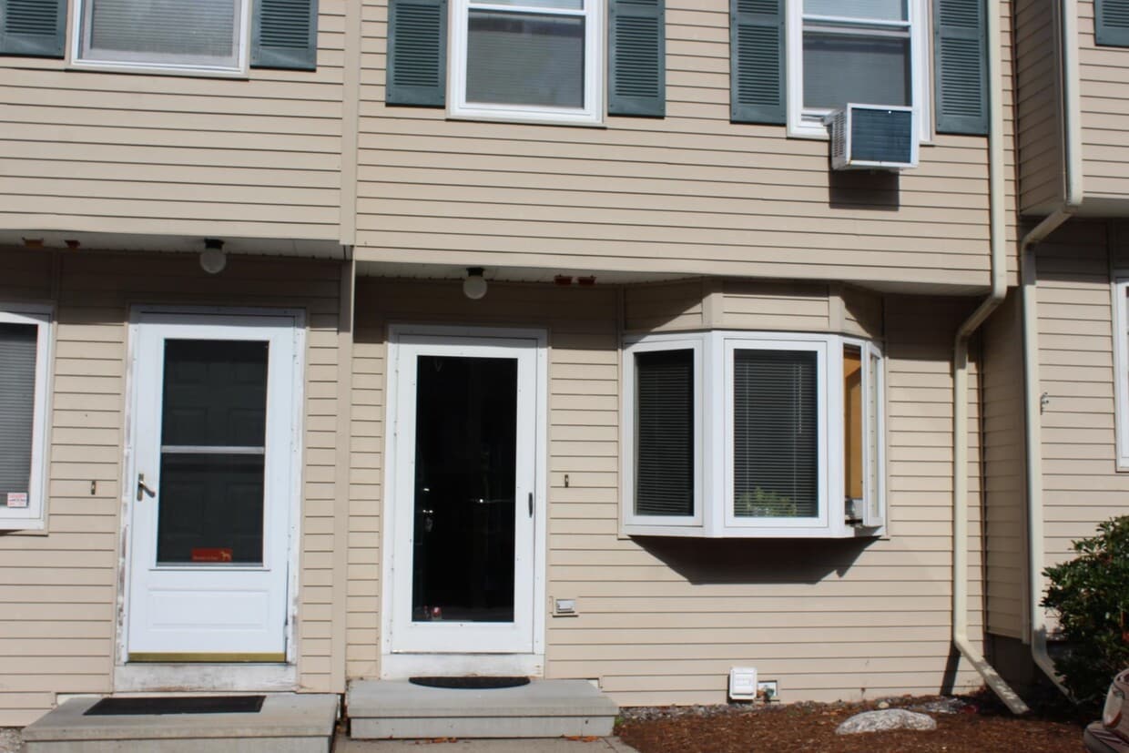 266 Endicott St E Unit 23, Laconia, NH 03246 Condo for Rent in