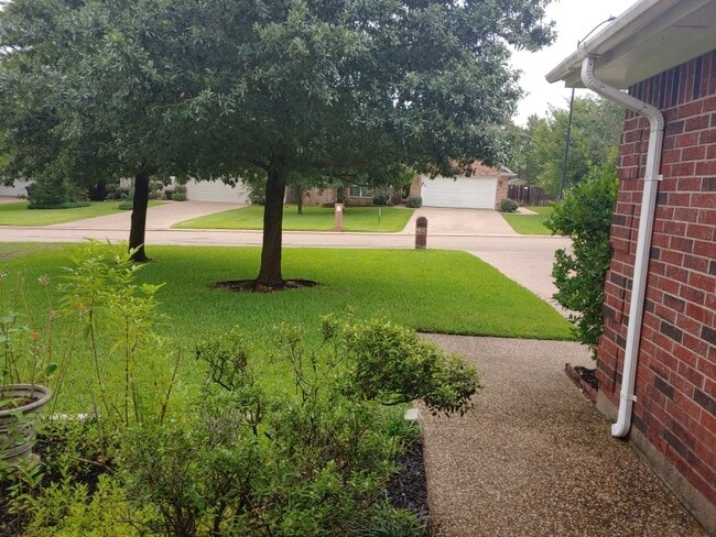 Foto del edificio - 2383 Kendal Green Cir