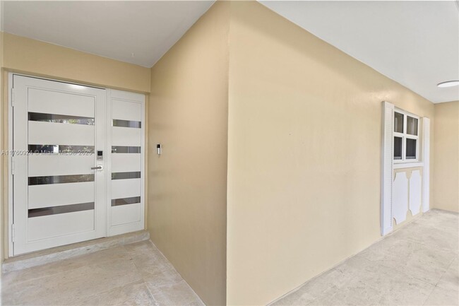 Building Photo - 809 Cypress Blvd