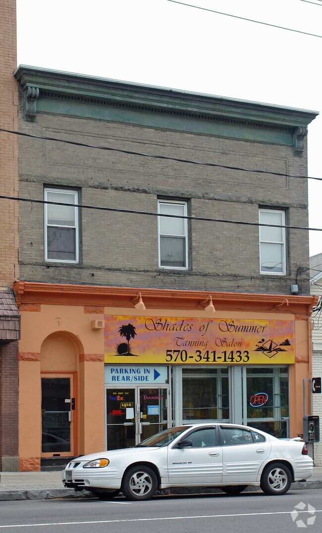 Foto del edificio - 1836 N Main Ave