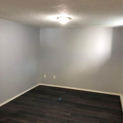 Photo du bâtiment - 1177 Connaught Dr