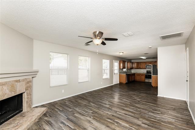 Foto del edificio - 8768 Stonebriar Ln