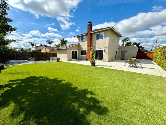 Building Photo - Great 4B/2BA House in Escondido!