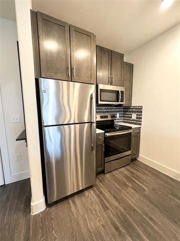 Foto del edificio - 6080 Water St