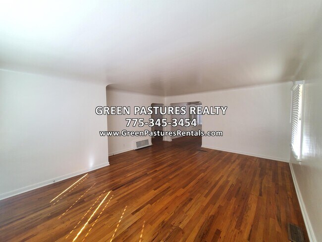Foto del edificio - 1270 Patrick Ave