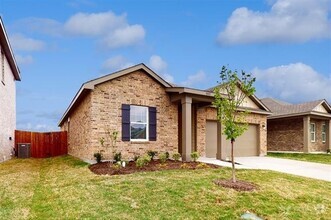 Building Photo - 8401 Hawkview Dr