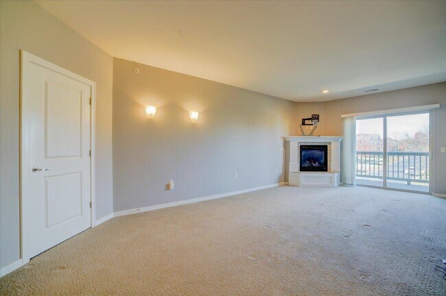 Building Photo - 5196 Sassafras Dr