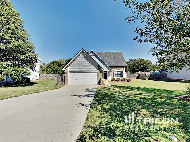 Building Photo - 3912 Chatterleigh Dr