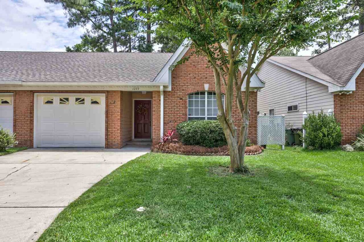 Primary Photo - 1277 Mosswood Chase
