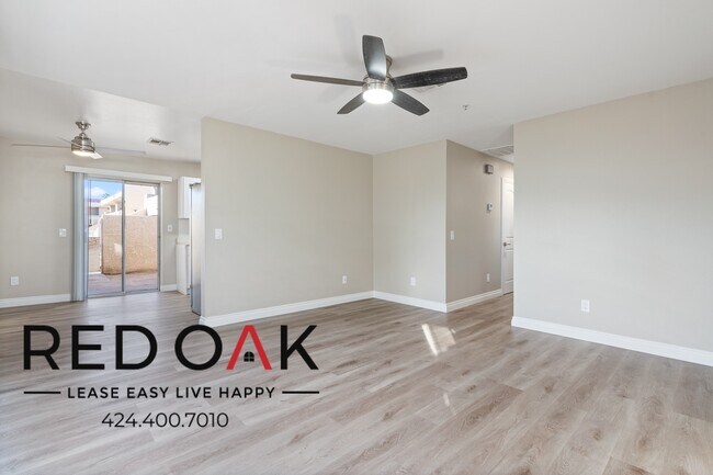 Foto del edificio - Charming Bright Newly Remodeled Two Bedroo...
