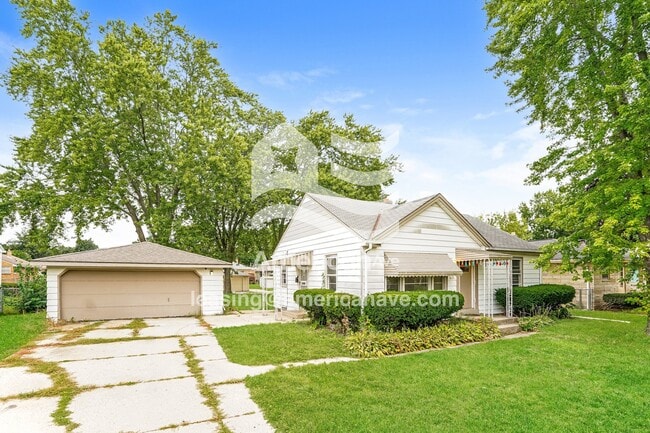 Building Photo - 4635 N 66th St