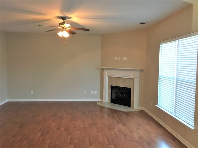 Building Photo - 170 Lake Pointe Dr