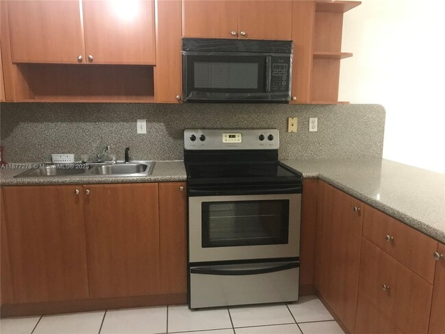 Foto del edificio - 6095 W 19th Ave