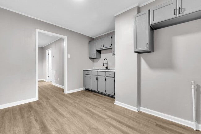 Photo - 1880 Glory Cir House