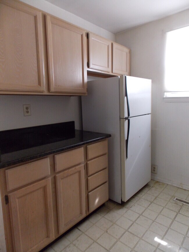 Foto del edificio - Coming Soon!  First Floor Two bedroom Condo