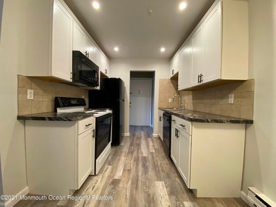 Building Photo - 54 Amberly Dr
