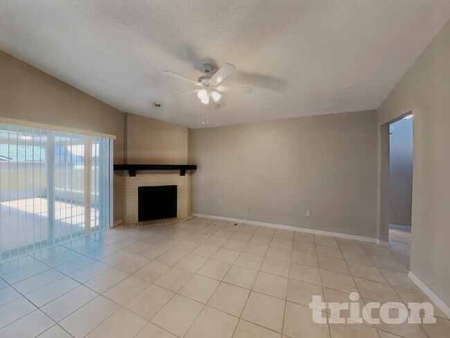 Foto del edificio - 2810 Manor Hill Drive Brandon FL