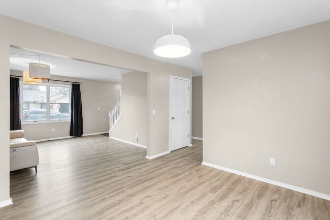 Foto del edificio - 5414 Trippel Dr