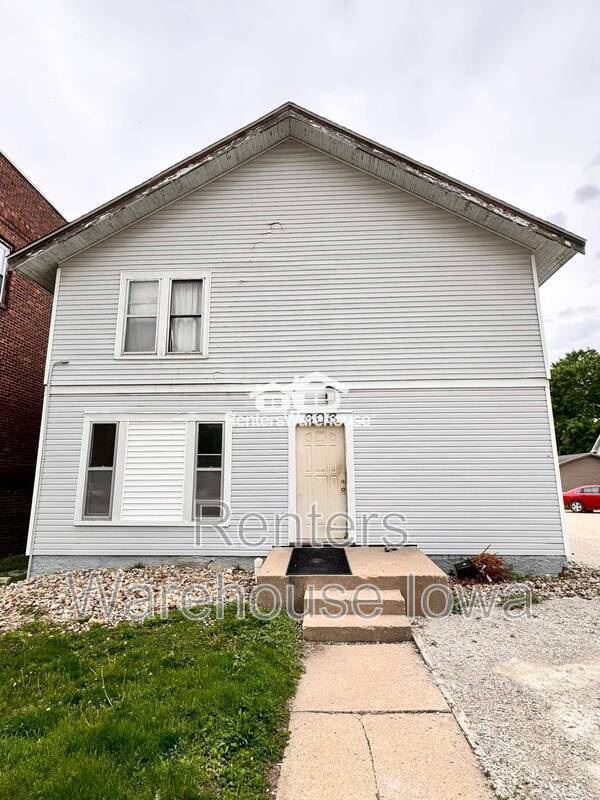 606 N Buxton St Unit 1, Indianola, IA 50125 Condo for Rent in Indianola, IA