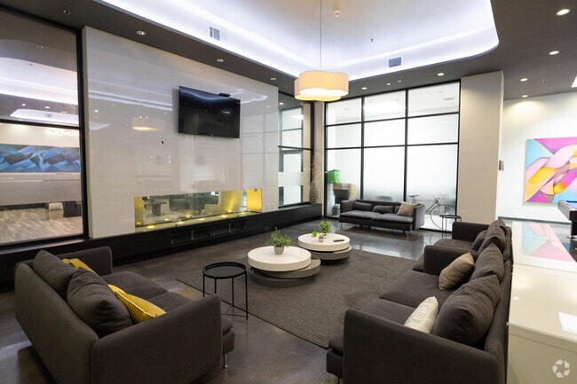 Building Photo - Westmore Apt