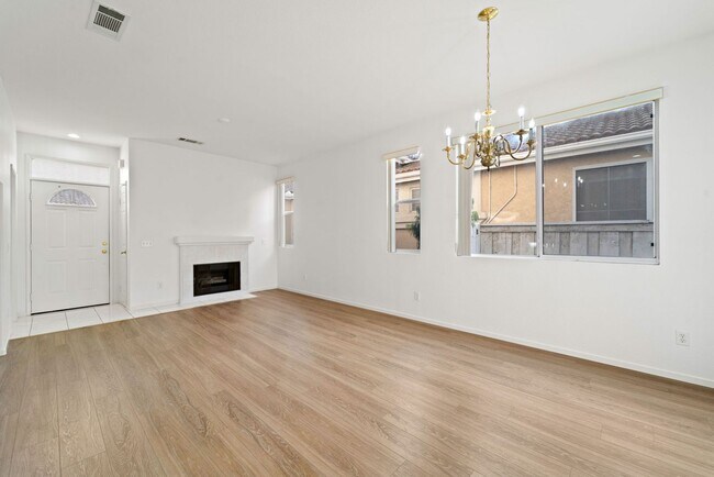 Building Photo - 8265 Gold Coast Dr