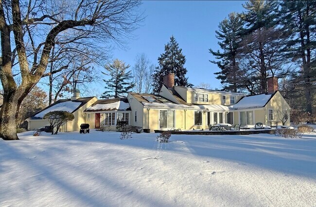 Foto del edificio - 74 Prynne Ridge Rd