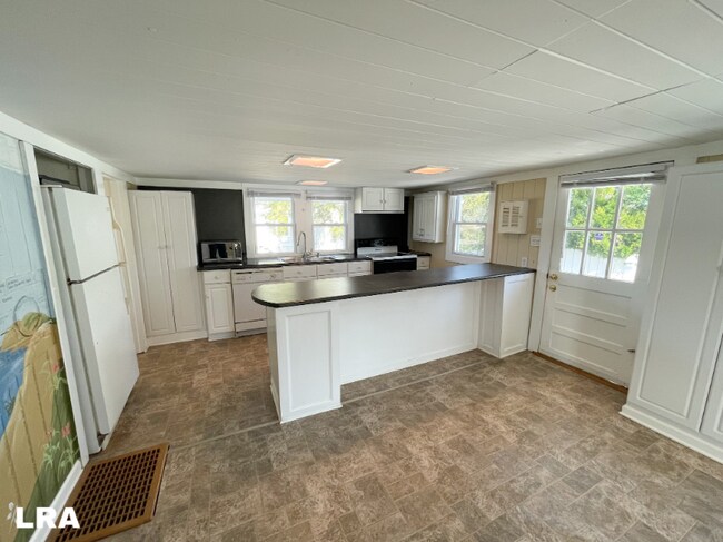 Foto del edificio - 216 Little Kinston Rd