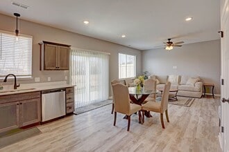 Building Photo - 112 Everglades Trl