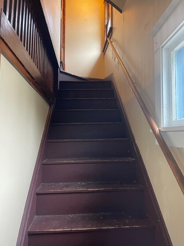 Building Photo - 504 Tayco St