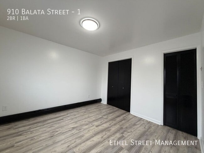 Foto del edificio - 910 Balata St