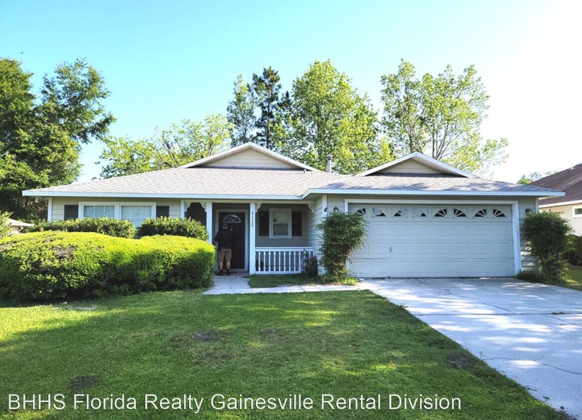 3 br, 2 bath House 7112 NW 121st Avenue House Rental in Alachua, FL