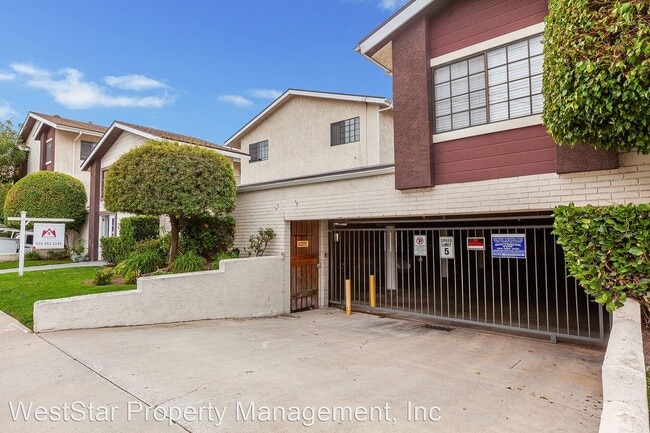Building Photo - 12521 Grevillea Ave