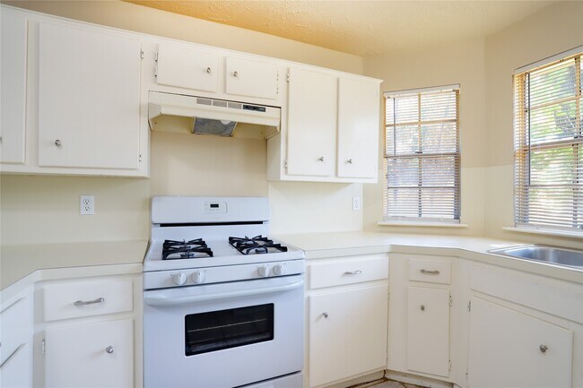 Foto del edificio - 11047 Grassyglen Dr