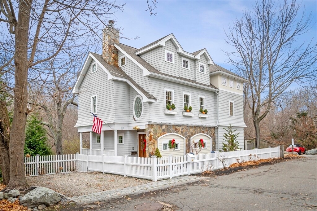 Primary Photo - 10 Risley Rd