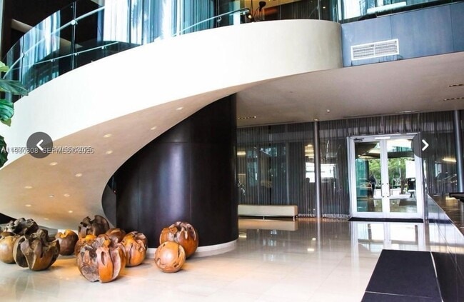 Building Photo - 900 Biscayne Blvd