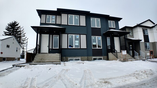 Photo du bâtiment - 10240-10157 157 St NW