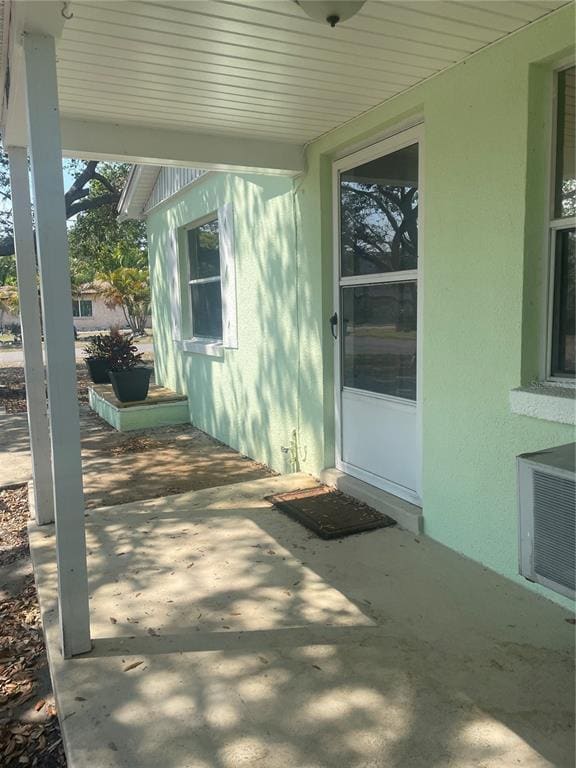 Building Photo - 10825 Navajo Dr