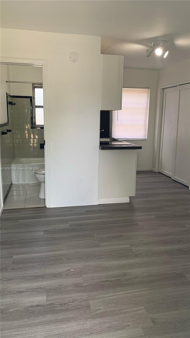 Foto del edificio - 2123 Wilson St