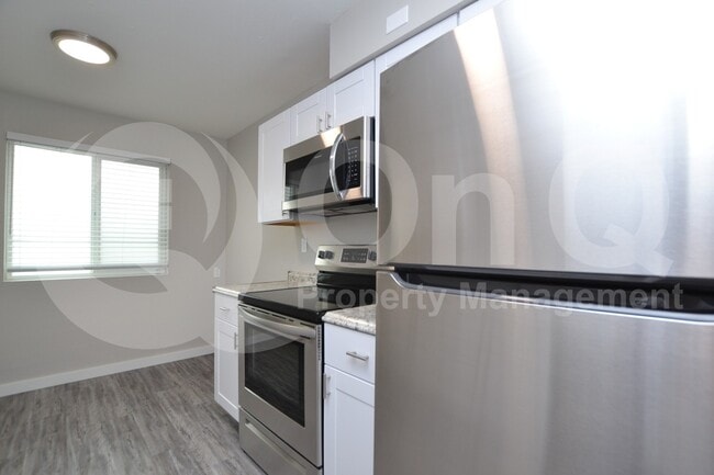 Photo - 2202 W Devonshire Ave House