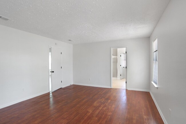 Building Photo - 5022 Windsor Downs Dr