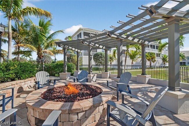 Foto del edificio - 286 Indies Dr E