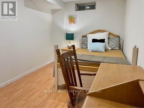 Photo du bâtiment - 7432 Magistrate Terrace