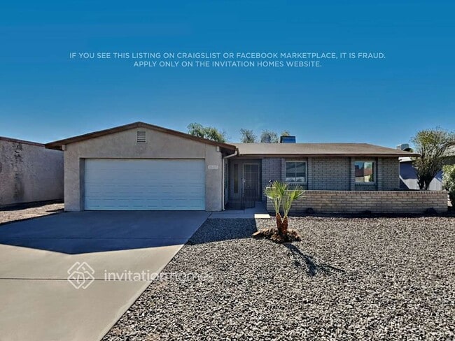 Building Photo - 10413 W Calle Del Oro