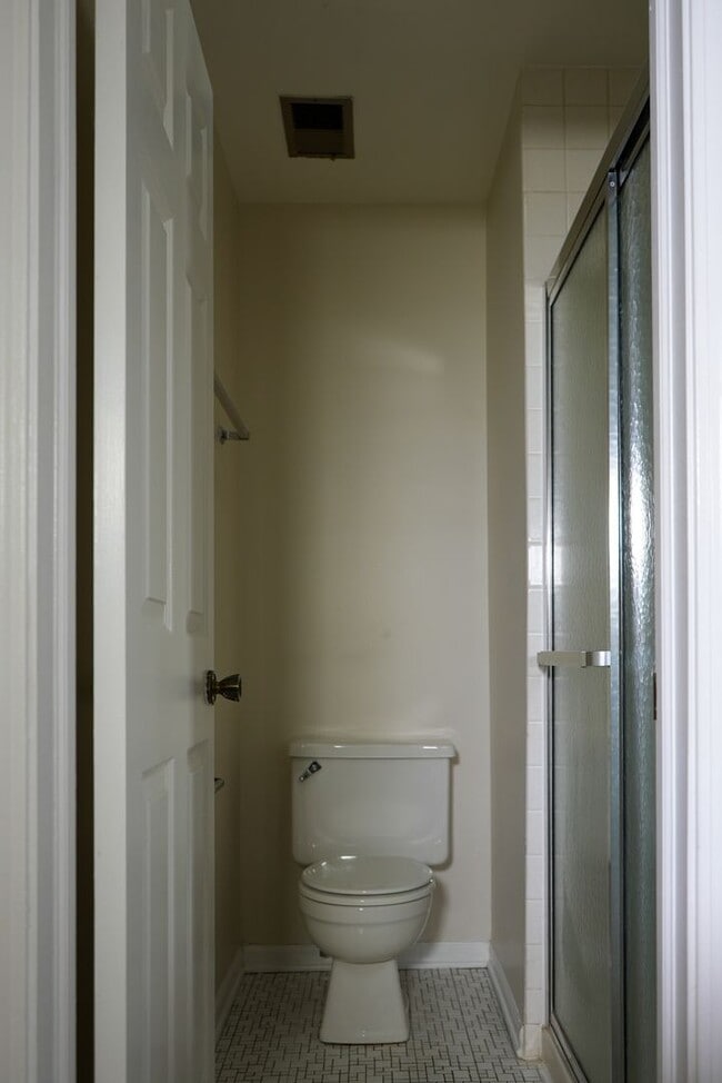 Building Photo - Stunning 2 Bed, 2 Bath Condo Available for Rent