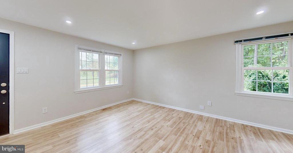 Foto principal - 6542 Birchleigh Way